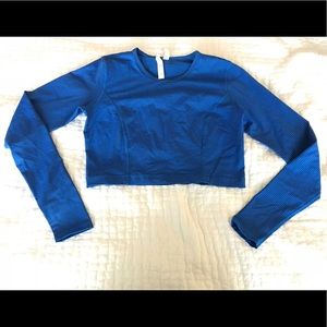 Rare Women’s Luxtreme Long Sleeve Crop Top Sz 8